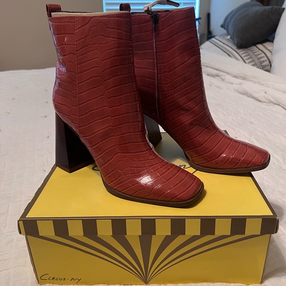 Circus by Sam Edelman Pascha Boots - Picture 1 of 7